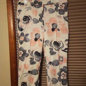New York And Company White Floral Print Pants with Blush and Charcoal Roses